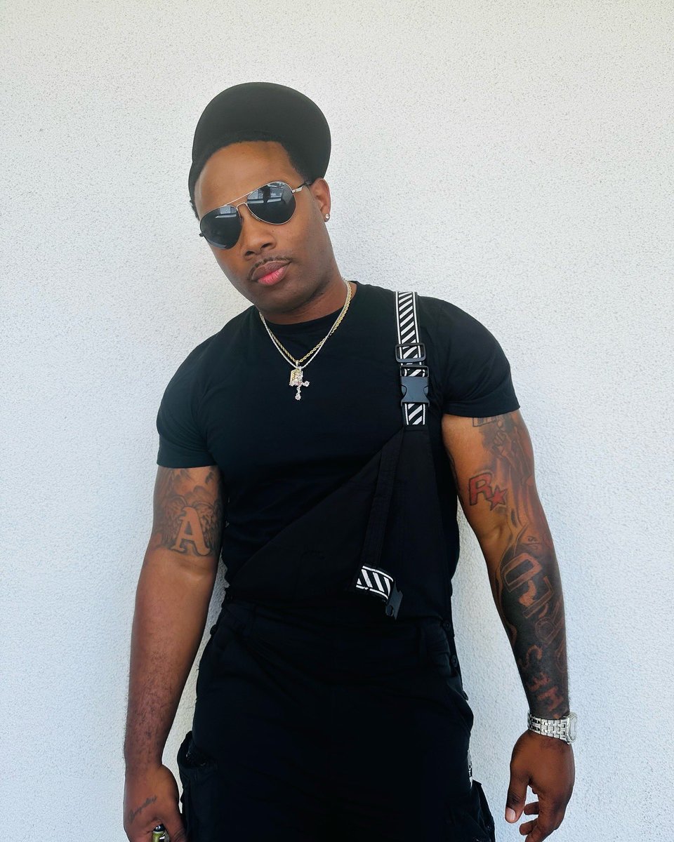 shadreallyhim tweet picture