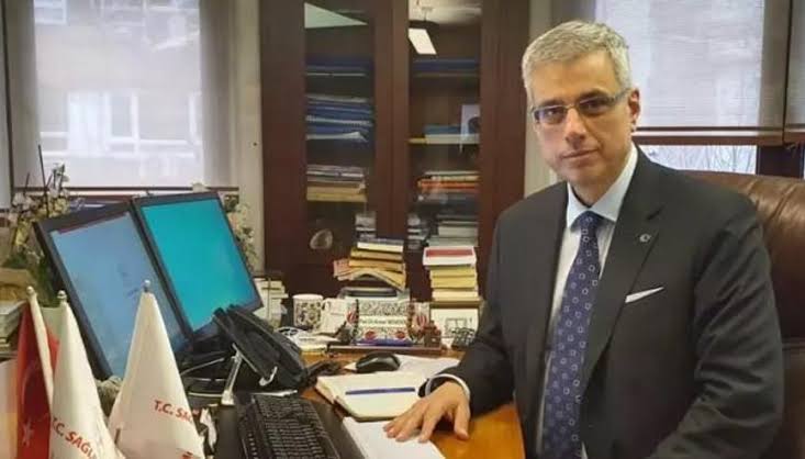 Sayın <a href="/drmemisoglu/">Prof. Dr. Kemal Memişoğlu</a> öncelikle tebrik ediyor, başarılar diliyoruz.
Size sağlık meslek çalışanları adına açık çağımızdır.
📌Sağlıkta şiddetle etkin mücadele edilmesini
📌Sözü verilen emekliliğe yansıyacak şekilde tek kalem maaşın verilmesini
📌İş yükümüzü azaltacak şekilde