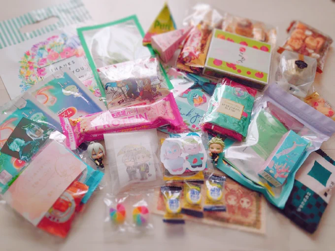 ちょっと今更だけど、剣雷ありがとうございました(いくつかの塩分は当日中にチャージさせていただきました) 皆さんとお話した内容を思い出しながら、作品拝見しながら己の糧にします〜〜!!シセバニアもよろこんでいます