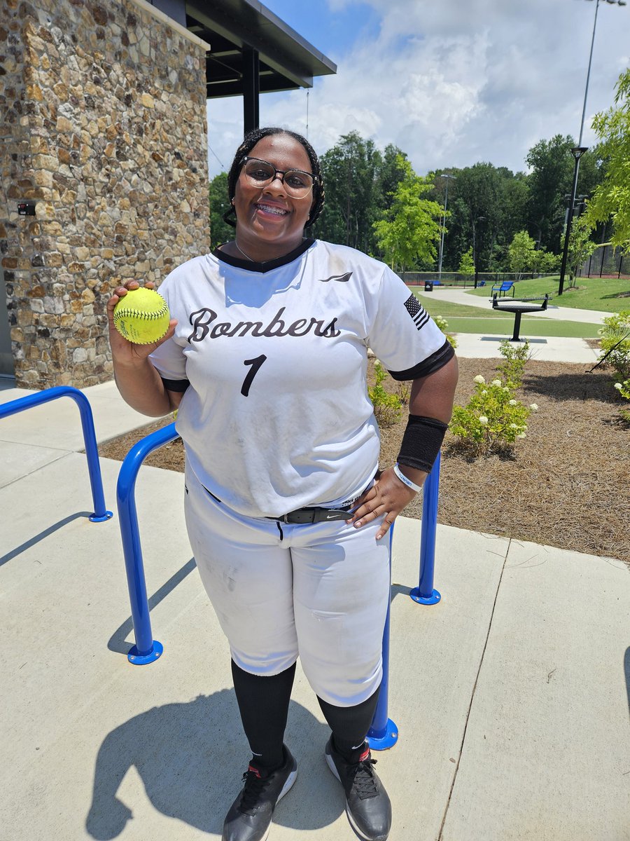 hunter_saniya's tweet photo. Good weekend at Stars over Alabama! Team went 3-3. 💙🖤🤍 Stats: BA .375, OBP .417, 3 RBIs, 2 Runs &amp; 1 💣 ! @07Tennessee @wcsSHSsb @UNASoftball @CUPhoenixSB @CStateSoftball @jsccsoftball1 @JoelWorthington @TNStateSoftball @GoMocsSB @WKUSoftball @TTU_Softball @MT_Softball https://t.co/rA7tQG5pLM