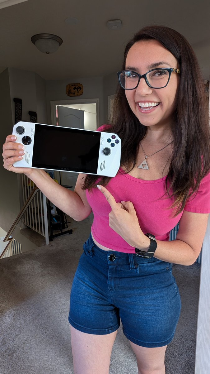 thatgrltrish's tweet photo. 🎉 GIVEAWAY TIME🎉

WHAT: @lexarmemory &amp; I are giving away an ASUS ROG Ally handheld gaming PC &amp; Lexar PLAY MicroSD 1TB SD card bundle to 1 lucky winner

RT and enter here: https://t.co/nHzvuKPZ9x
(worldwide, 18+, winner announced on discord)

GL everyone! https://t.co/H8R3YcZ75j
