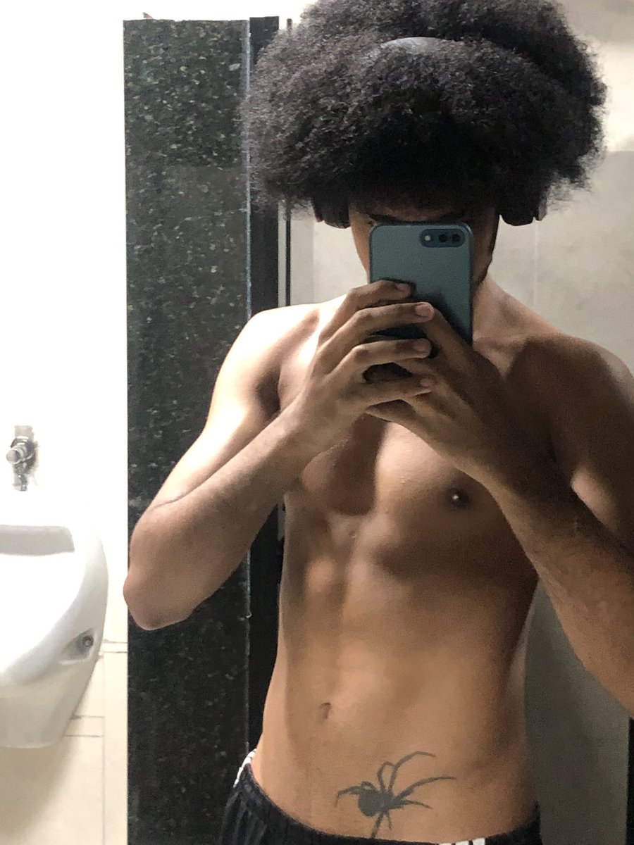 _eofabao's tweet photo. Malhando pra ficar gostoso pelado https://t.co/ZerMi0xwDO