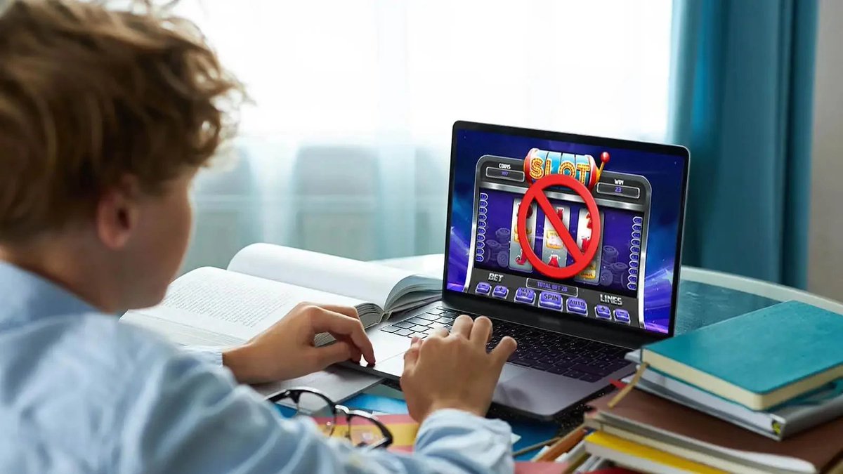 Gamblingtweetss's tweet photo. Argentina: se ordenó el bloqueo de 110 portales web de juegos de casino y apuestas sin autorización, y el secuestro de ARS 250 millones (USD 275.000) tras una investigación de la Policía Federal Argentina. #Argentina #Blockeo #Apuestas #Casino https://t.co/QQ2aXPbaPj