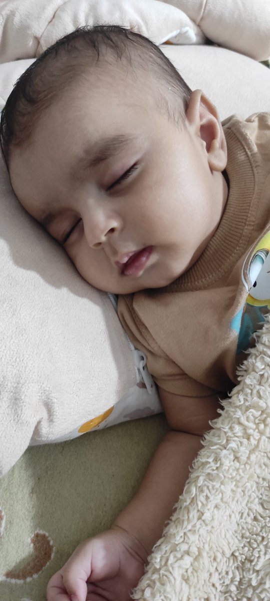 بهتون گفته بودم وقتی رست بودم داداشم بدنیا اومد؟
یه مینی اکسوال داریم
<a href="/weareoneEXO/">EXO</a>