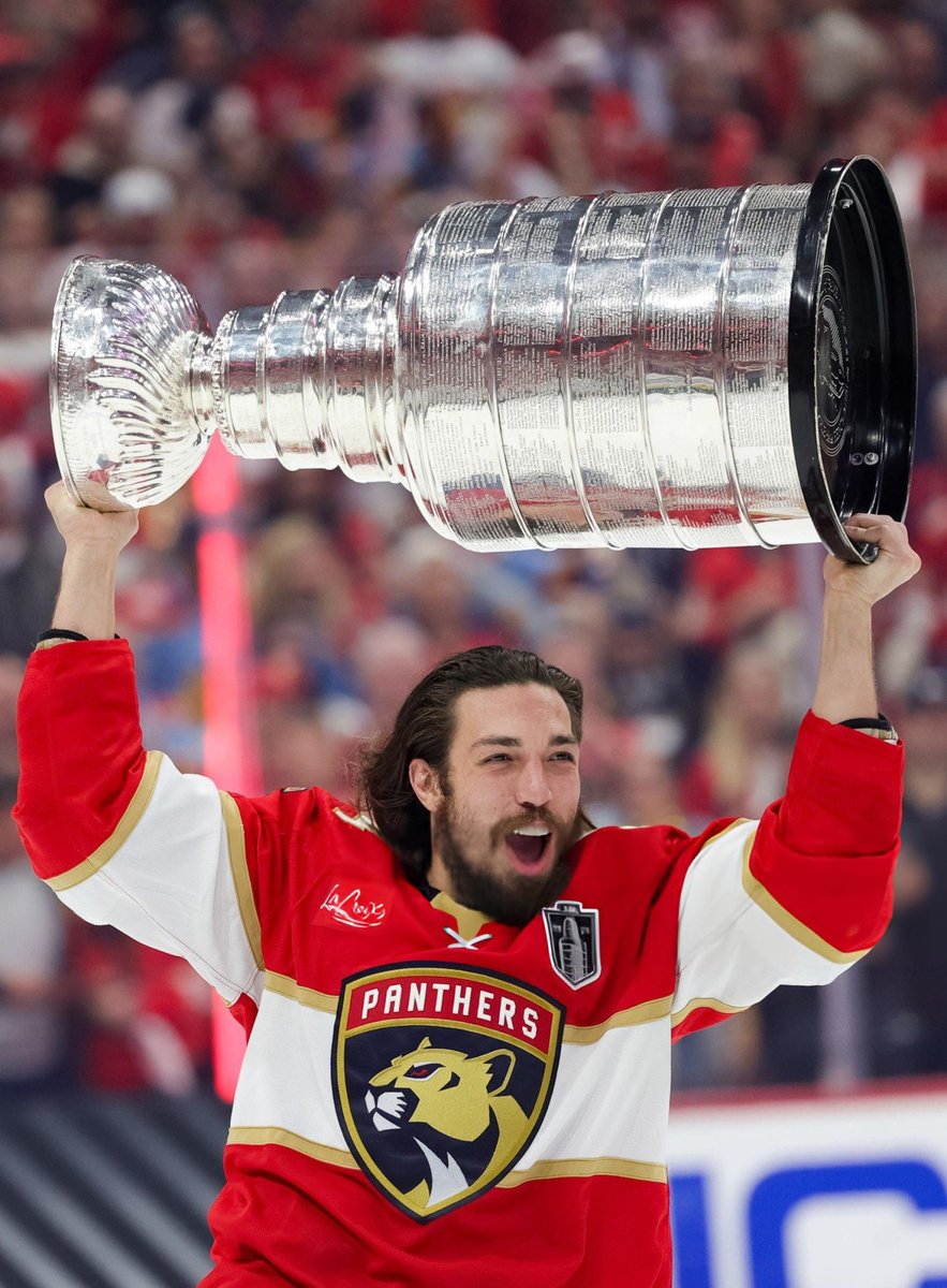 FlaCatsHistory's tweet photo. Ryan Lomberg ends his time with the Florida Panthers as a Stanley Cup champion. He signed with Florida as a free agent in 2020. From 2020-2024 he played in 246 #FlaPanthers games with 49 points (28 G, 21 A) &amp; +/- 0. In 3 playoff games he had 3 goals &amp; -4. #NHL https://t.co/ptZrBNhfTl