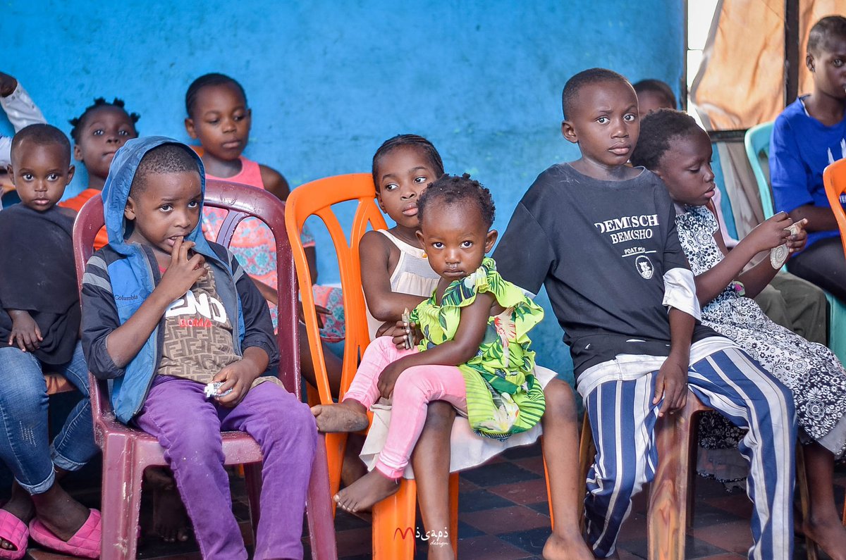 KasekaSandrine's tweet photo. Avec le cœur et la raison, la « SK FONDATION » débute le mois de juillet avec quelques activités caritatives en faveur des orphelins. https://t.co/k7Zvn2NGnz