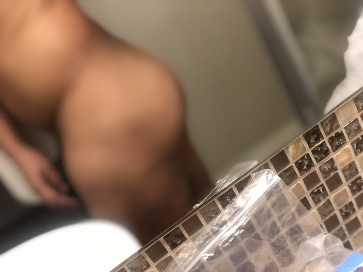 ibbbbyyy17's tweet photo. Ready https://t.co/MDj1uwPyis