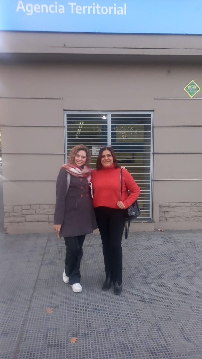 lulumicart's tweet photo. 💜 Felicidades a las drs. Patricia Decon y Laura Carrasco Yunes, quienes asumieron con responsabilidad y compromiso las Agencias Territoriales de Trabajo de la Nación, de Mendoza y San Rafael. Gran tarea por delante.
🇦🇷 Muchos éxitos equipo. ¡VLLC! 🦁 https://t.co/KSQTpBaBFv