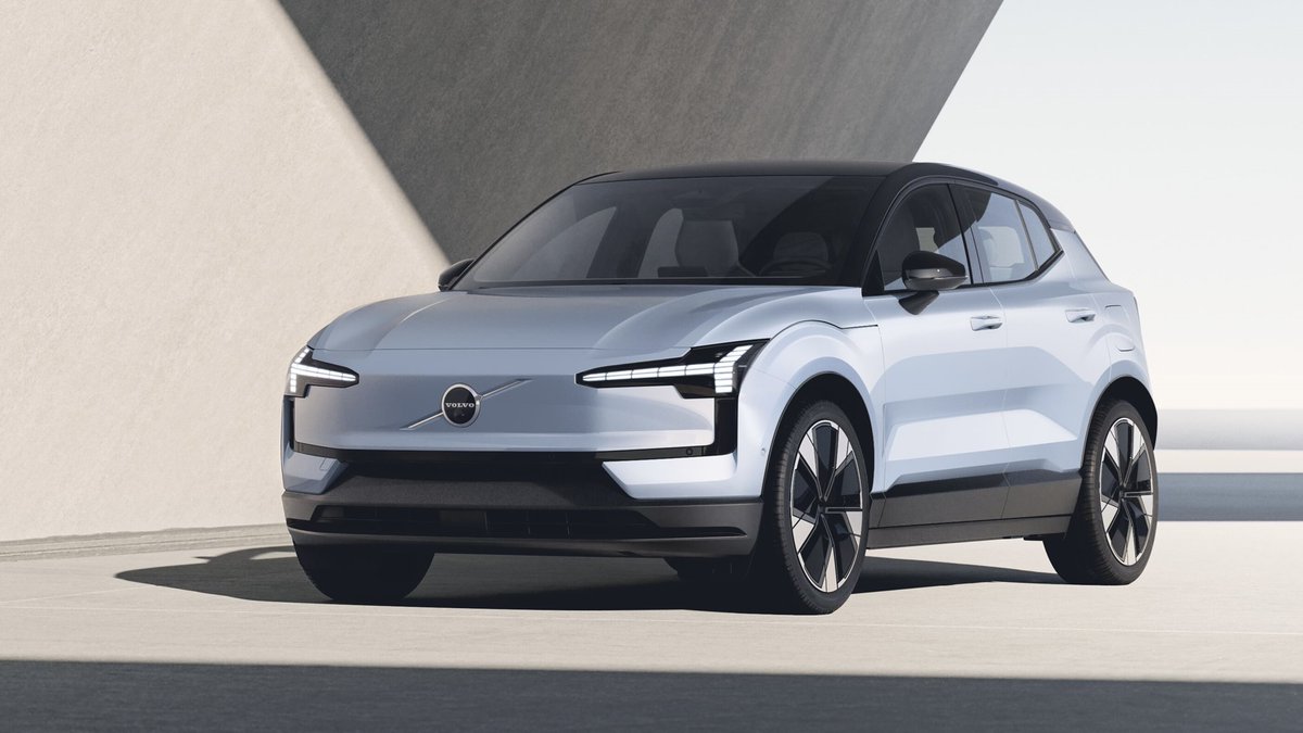 ⚡  La semana pasada Volvo Uruguay presentó el EX30, un modelo compacto y 100% eléctrico que se destaca por su diseño y equipamiento, y que es un éxito de ventas a nivel global.

🔋 El vehículo ya se puede ver en los locales de Volvo en Av. Libertador y Via Disegno.