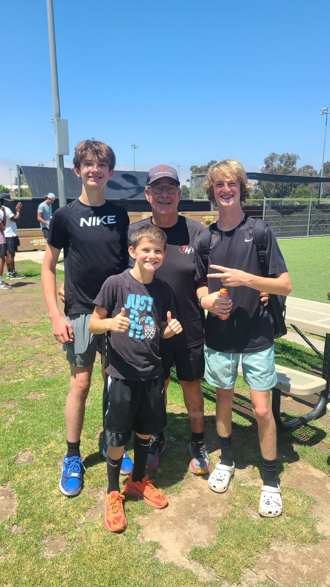 KPGrubbs's tweet photo. Collin and his buddy were at the park today and got to meet the legend @tomhouse. He could not have been nicer!  What a great ambassador of the game!  Thank you Tom for making these kids day. https://t.co/zQK1lISYGv