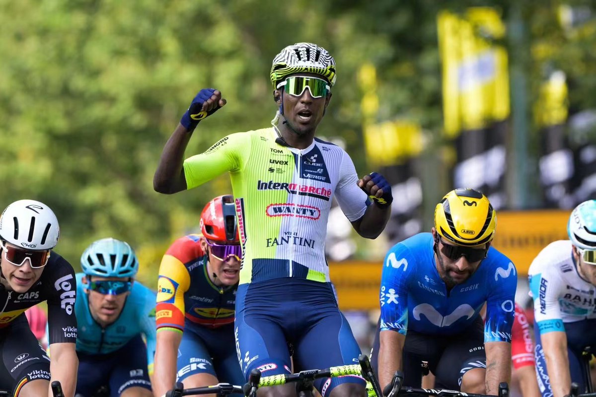 ChinaEmbEritrea's tweet photo. HUGE CONGRATS TO ALL ERITREANS: BINIAM GIRMAY MAKES HISTORY AND WINS STAGE 3 OF TOUR DE FRANCE.  
WE SHARE THIS HAPPINESS WITH OUR ERITREAN FRIENDS. https://t.co/hXbGHTkd8i