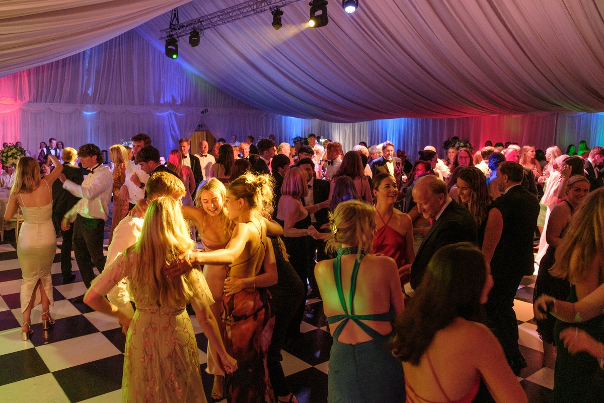 At the end of term, we held our Speech Day ceremony to celebrate our pupils' hard work and achievements. Our guest speaker, Merlin Hanbury-Tenison, spoke passionately about The Thousand Year Trust 🌳 That evening, we continued the celebration with our annual Leavers’ Ball 🎉