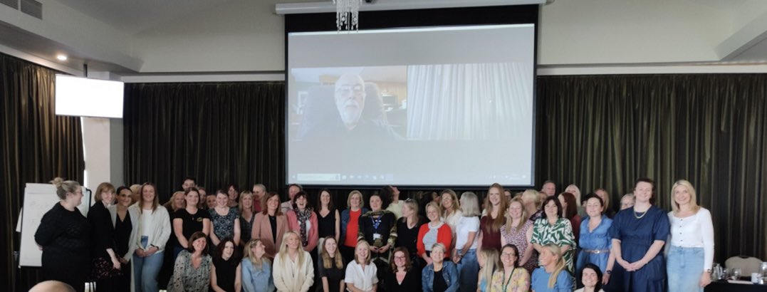 MoonMaddy's tweet image. Absolutely loved our session on ‘Mastering Fluency’ with none other than @TimRasinski1   We even had time for a quick photograph with him! Thank you so much Tim - we will never forget your words of wisdom @NW_LP and @the3saints Find yourself and tag yourself in!