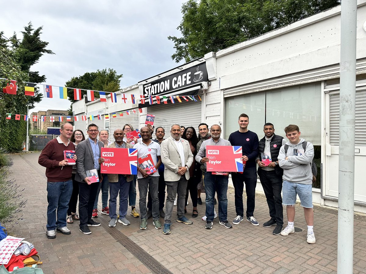 The countdown continues, with another full day of canvassing and letter delivery. 

I’m so unbelievably grateful to everyone who’s knocked on a door, delivered a DM, spent time in the office organising all the threads of work. 

But also everyone who’s stopped me in the street to