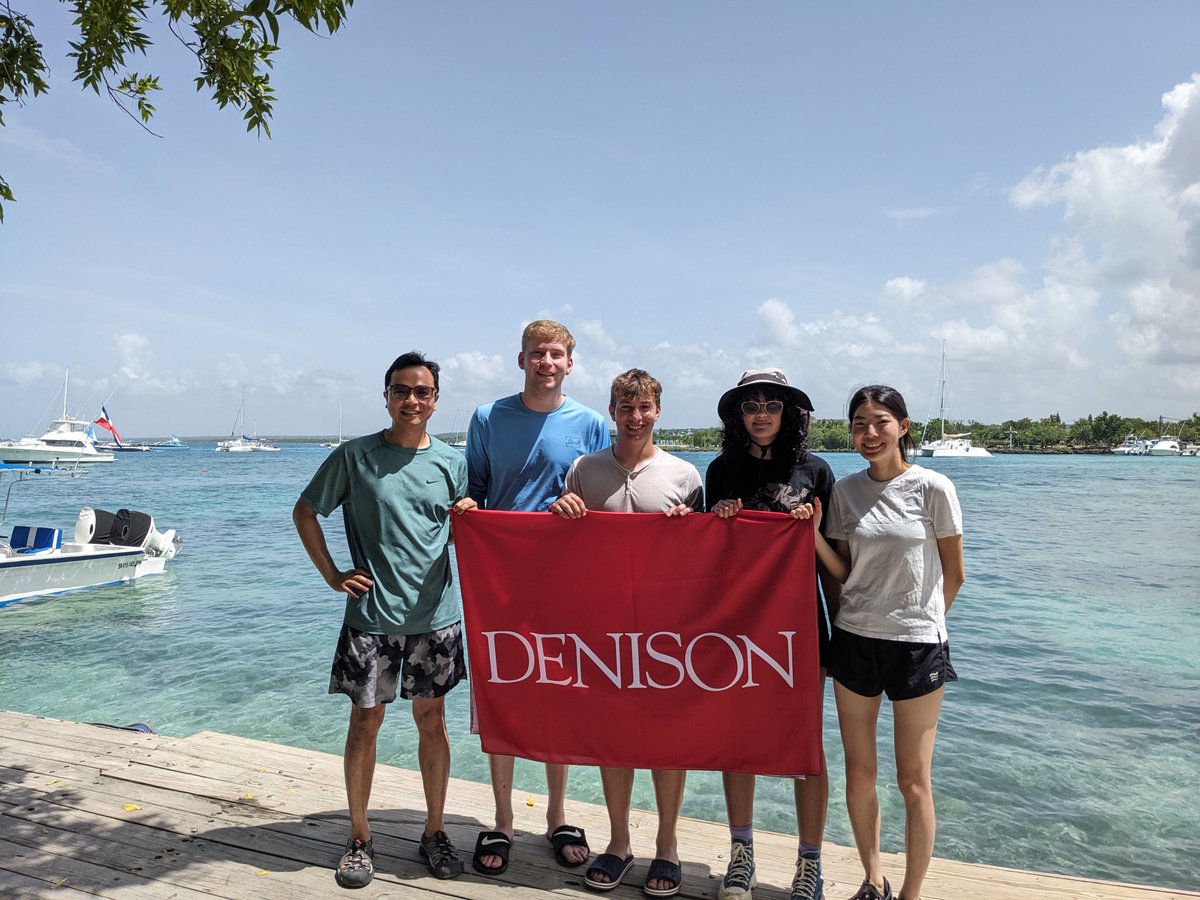 solomonchak's tweet photo. @DenisonU students spent ~ a week in the Dominican Republic to collect sponge-dwelling shrimps!

#NSFfunded #Research @DenisonU https://t.co/HY8x5UO5PM