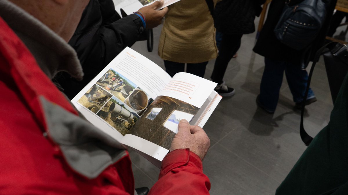 👥Acompañamos la presentación del libro “La Casa de Barro” de Jorge Belanko, referente de bioconstrucción y reconocido constructor por diversas universidades, en el que aborda un recorrido de pruebas y experimentación en el sistema constructivo de la quincha.