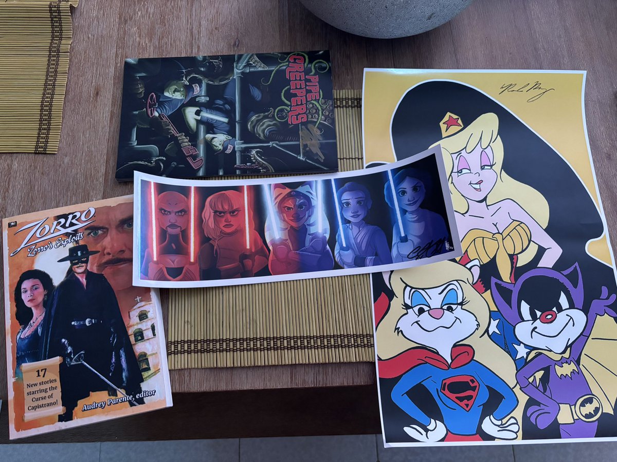 damientorresart's tweet photo. #undiscoveredrealmcomiccon yesterday! https://t.co/vTMgcA2Pif