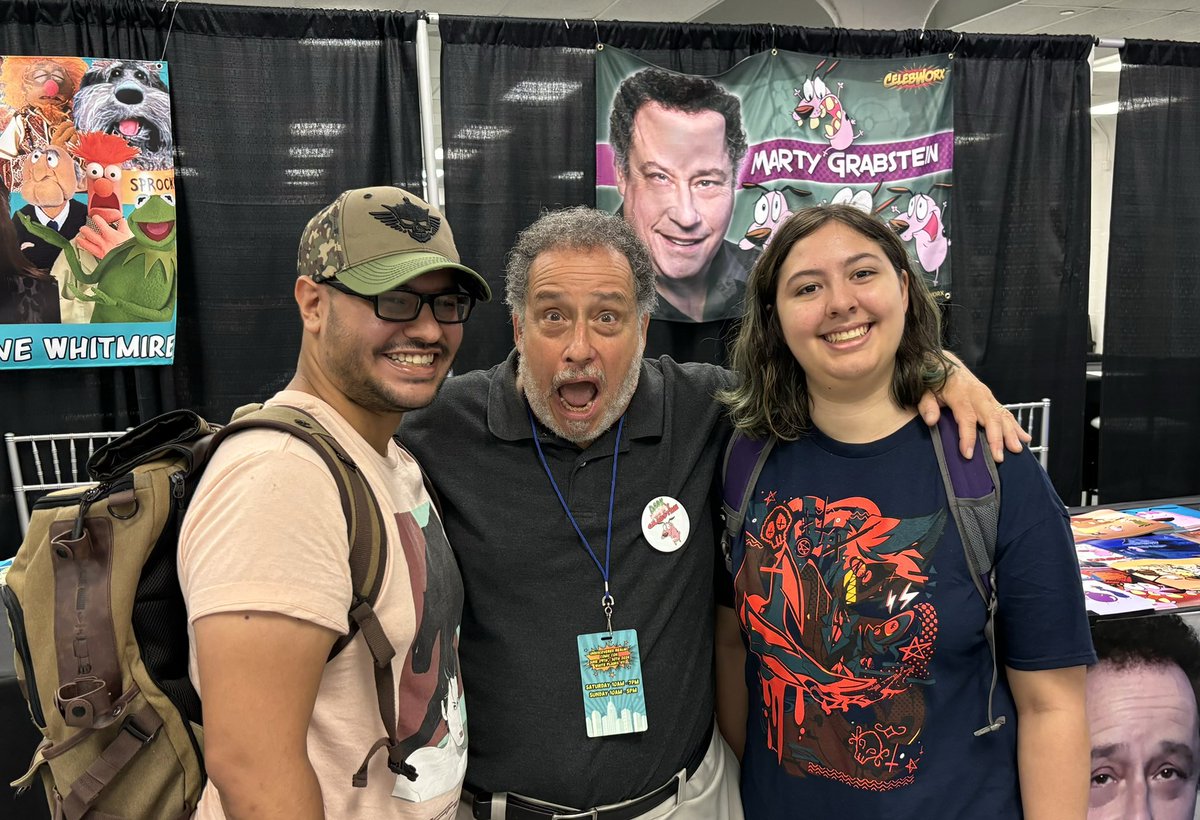 damientorresart's tweet photo. #undiscoveredrealmcomiccon yesterday! https://t.co/vTMgcA2Pif