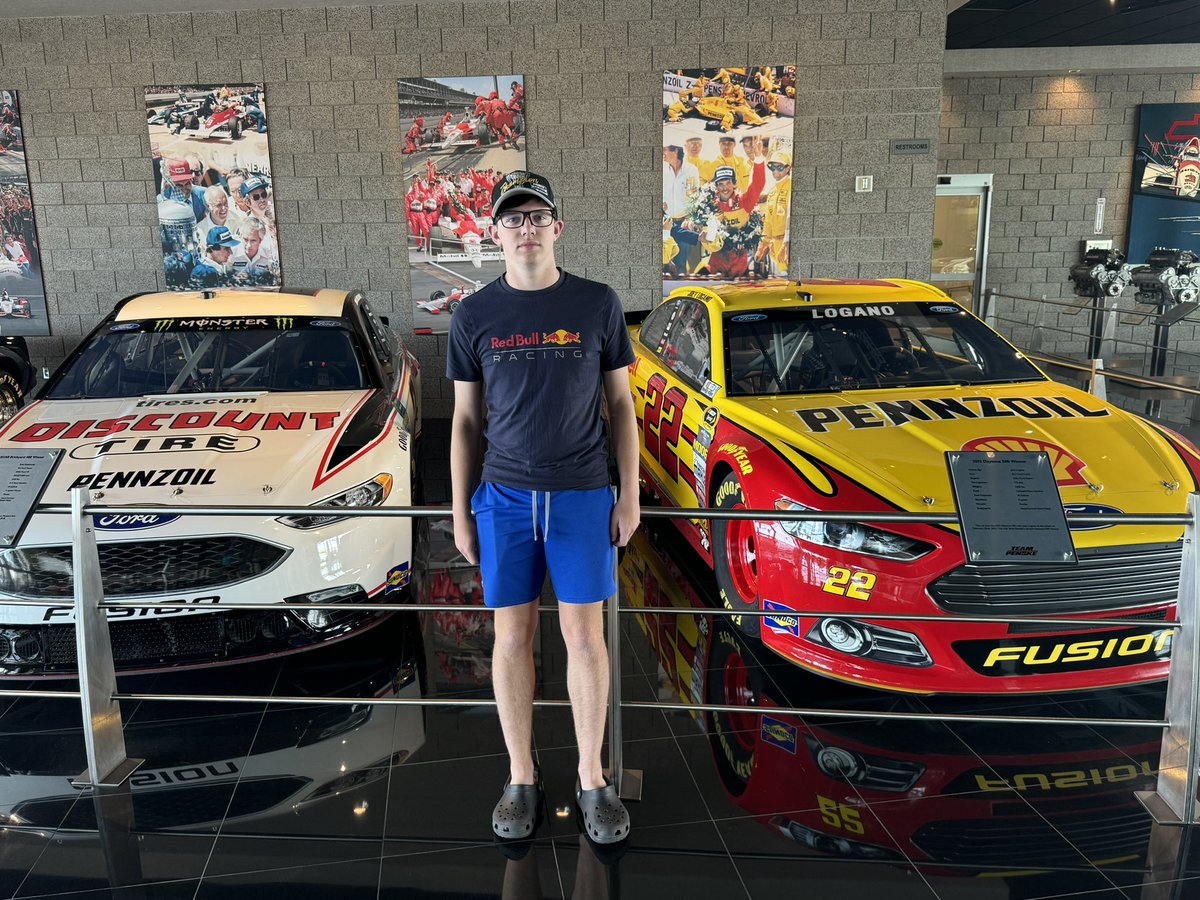 At Penske Racing museum. Nice rides <a href="/smclaughlin93/">Scott McLaughlin</a> <a href="/keselowski/">Brad Keselowski</a> <a href="/joeylogano/">Joey Logano</a> <a href="/josefnewgarden/">Josef Newgarden</a>