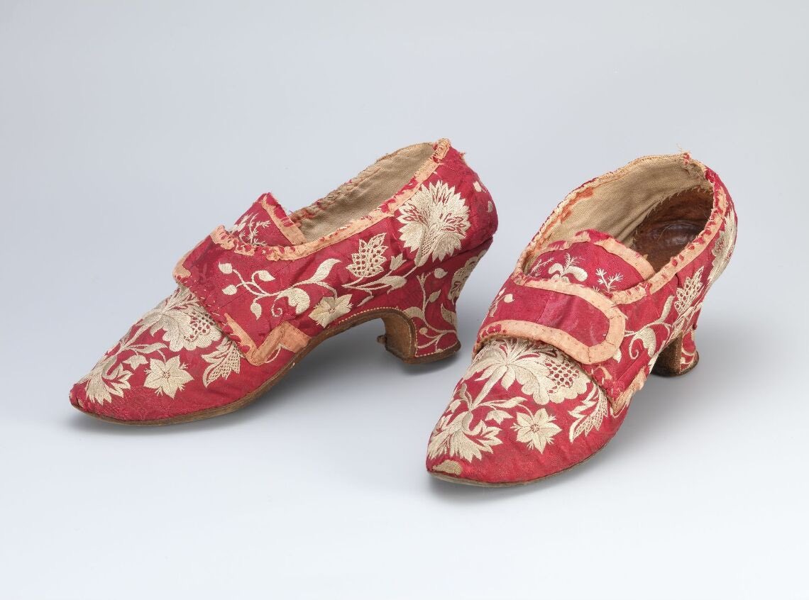 Dr Isabella Rosner (@isabellarosner) on Twitter photo Need you to know that <a href="/nasjonalmuseet/">nasjonalmuseet</a> has an amazing collection of 18th-century embroidered clothing on their collection website. The embroidery on the clothes is stunning and I would like to wear every single piece Need you to know that <a href="/nasjonalmuseet/">nasjonalmuseet</a> has an amazing collection of 18th-century embroidered clothing on their collection website. The embroidery on the clothes is stunning and I would like to wear every single piece