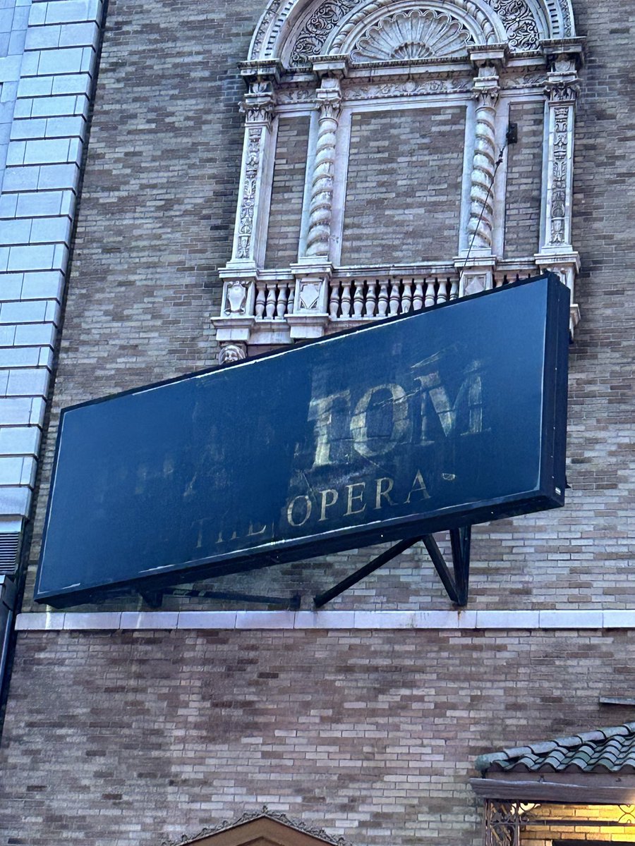 tom tweet media