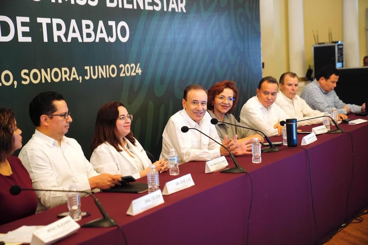 AlfonsoDurazo's tweet photo. Nuestro estado está a la vanguardia con el Modelo de Atención a la Salud para el Bienestar “MAS BIENESTAR”, asegurando el acceso a servicios de calidad y gratuitos para todas y todos.

De la mano de IMSS-Bienestar y el presidente @lopezobrador_, hemos atendido una de las demandas más sentidas en beneficio de las y los sonorenses.