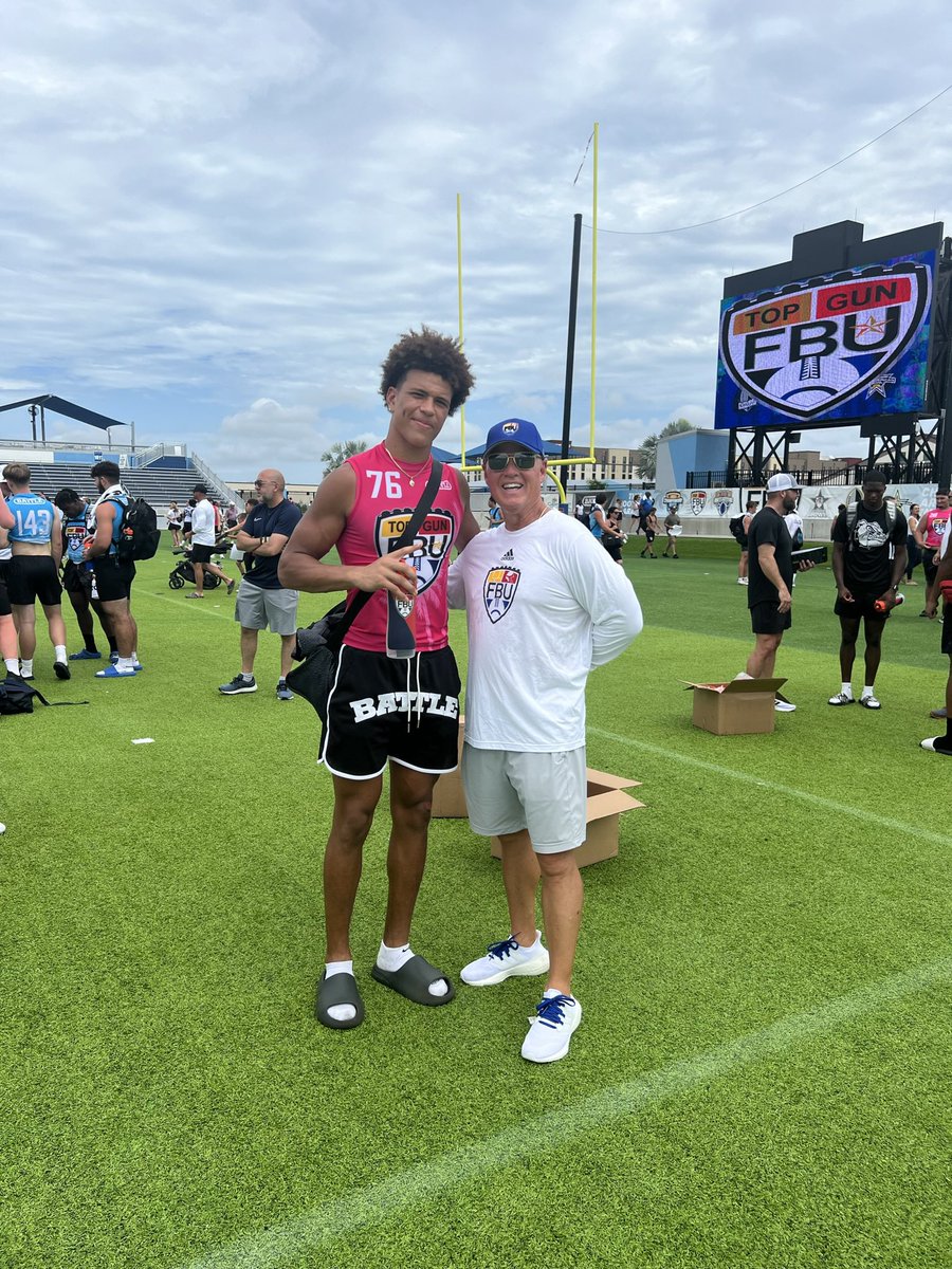 nikolas_bryant's tweet image. Made the All camp team, MVP team and will be an Alternate for the @AABonNBC! Also had the #1 time in the gauntlet. Thank you for a great weekend @FBUcamp @ErikRichardsUSA @RustyMansell_ @On3Recruits @RecruitGeorgia