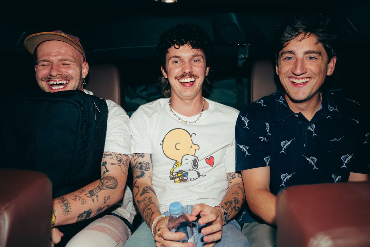 kurtisconner's tweet photo. thank you Irvine for a great weekend of shows ❤️ pics by @cassiuspettit :) https://t.co/Sv3yd2TGFC