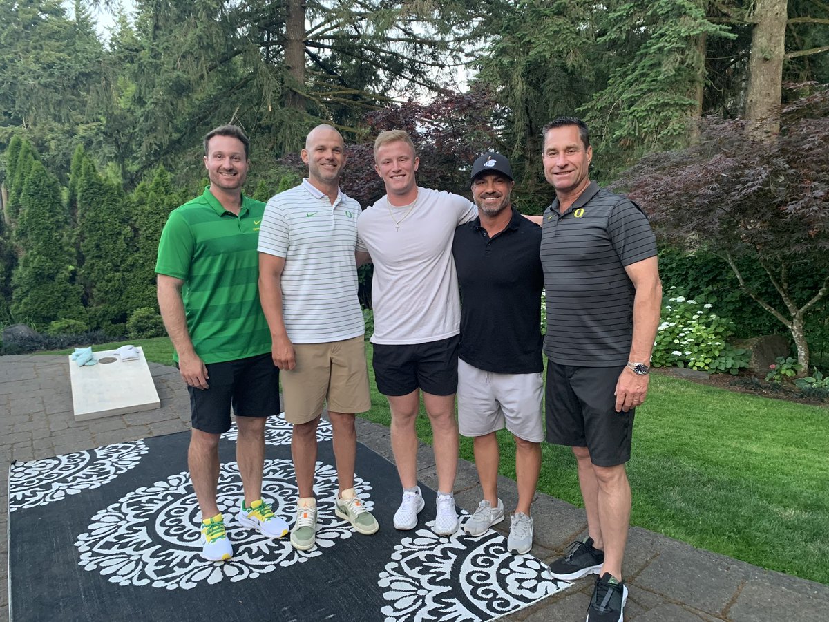 I am blessed to say I will be taking the opportunity to finish my collegiate career at the University of Oregon. GO DUCKS 🦆