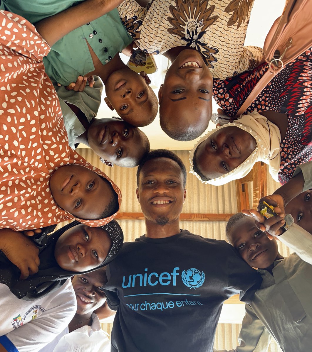 IMPACT - APPRENTISSAGE - ESPOIR
Ces trois mots définissent mon expérience durant la tournée de sensibilisation relative à la forte vulnérabilité des enfants face aux changements climatiques, ainsi que la promotion des énergies renouvelables et de la sobriété énergétique 
⤵️