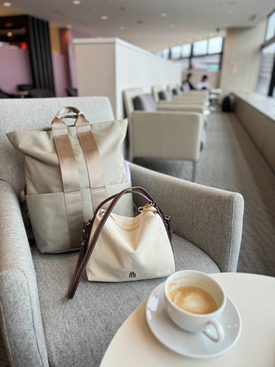 Sayotabi's tweet photo. 旅先ミニマリストの愛用品一覧✈️

Amazonで買えるおすすめ品まとめ
https://t.co/DUiJ7L0xzv

お泊まりポーチ・ローズグレー愛用
https://t.co/MI1XUTWzHB

→お泊まりポーチの中身動画
https://t.co/tPb0yiHGe5

milesto/ミレスト stlakt リュックサック　グレージュ愛用
https://t.co/6FWp54pwlB

⇩ https://t.co/f1FoQE8F9U