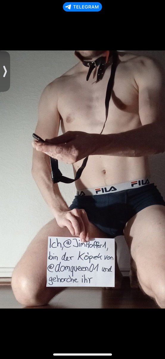 domqueen01's tweet photo. Ein richtiger Loser in seinem Element HAHAHAHA @JimHoffer1 https://t.co/zmyptboZzE