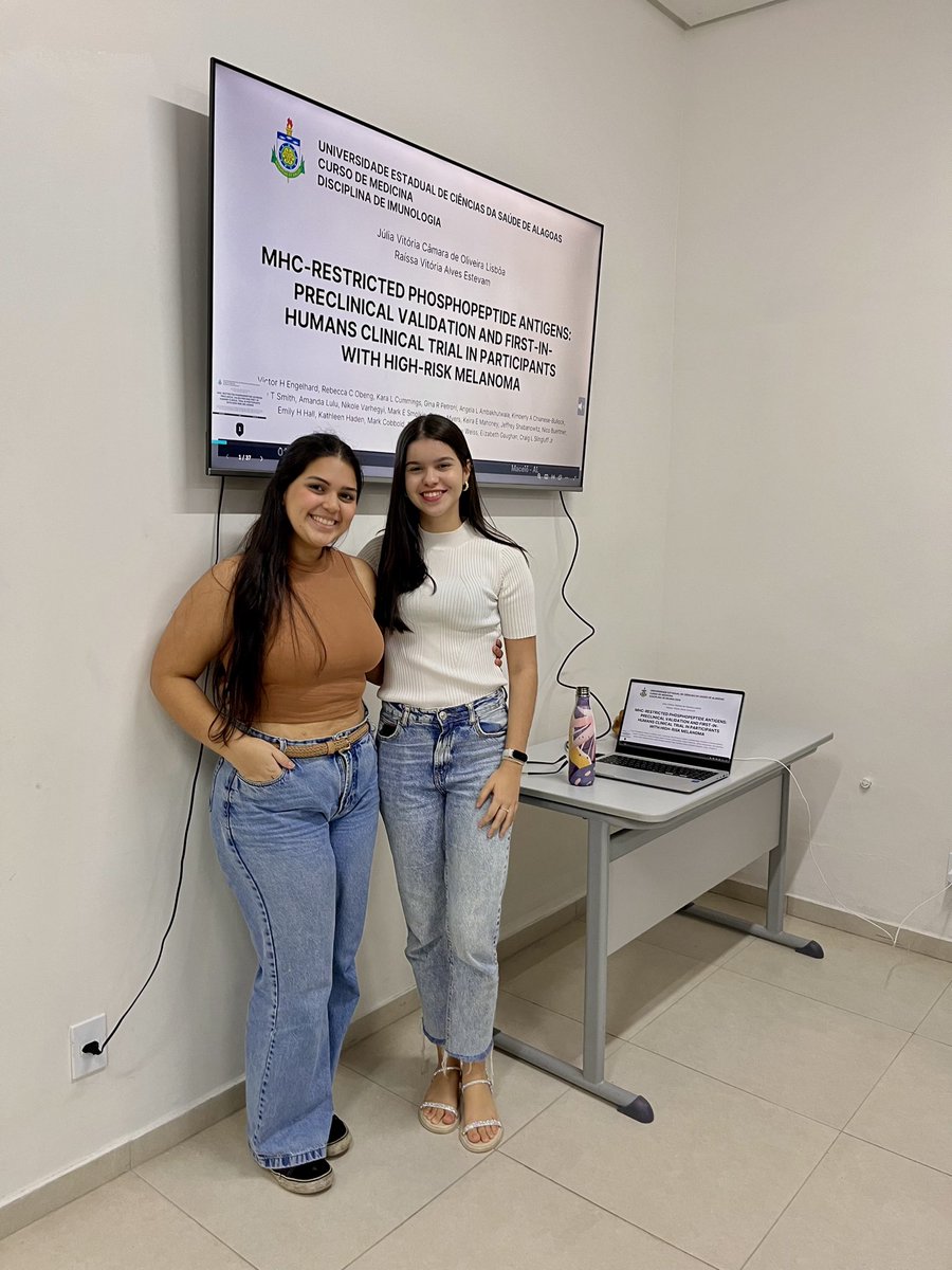 estevamstudy's tweet image. e rolou o seminário de imunoooo 🥳🥳🥳🥳🥳 (agora só falta tudo