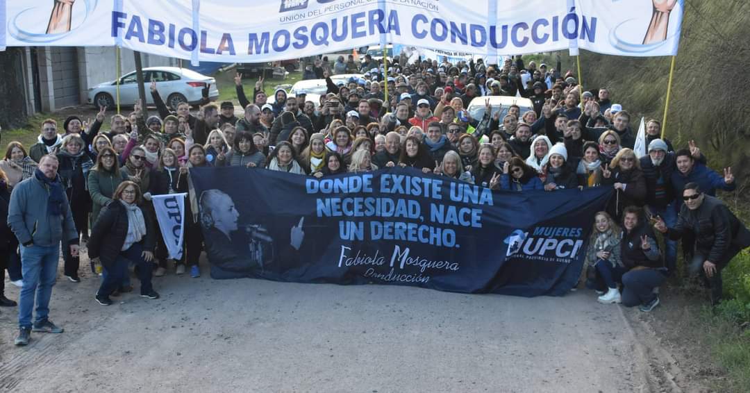 upcn_ba's tweet photo. UPCNBA participó de un acto en conmemoración del 50° aniversario del paso a la inmortalidad del General Juan Domingo Perón en el Museo Histórico 17 de Octubre, Quinta de San Vicente.
#UPCNBA
#FabiolaMosqueraSecretariaGeneral
@Kicillofok
@Carli_Bianco

https://t.co/nqJ5pjy5vf https://t.co/WqfS7hNgwF