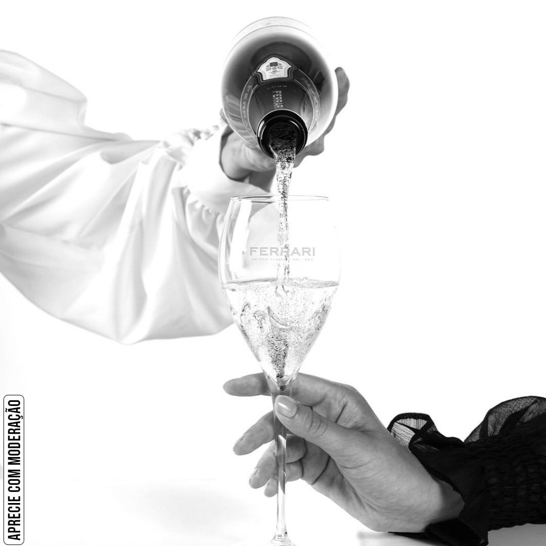 Venha comemorar o Grande Prêmio da Inglaterra conosco na Decanter Vinhos! Hoje é dia de velocidade e emoção nas pistas de Silverstone, e nós queremos que você também faça parte dessa festa! Aqui você encontra o espumante oficial da Fórmula 1: decanter.com.br