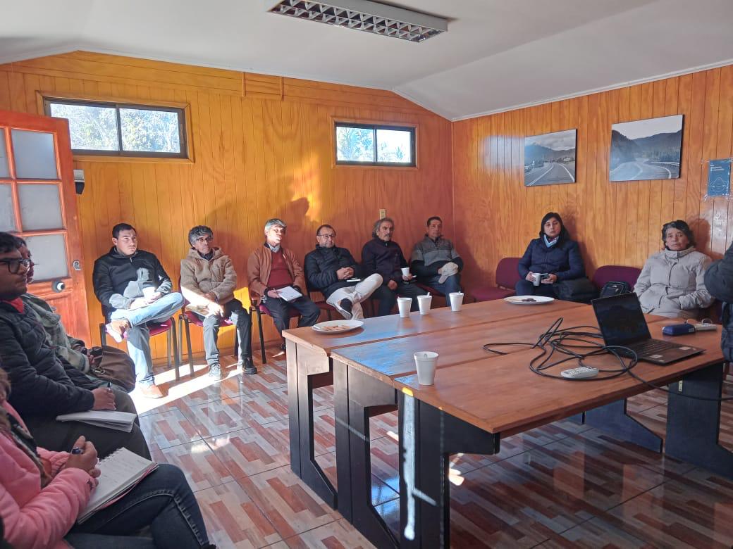Indap_coquimbo's tweet photo. ✅Confiamos en la participación ciudadana
Nuestro Comité de Agencia de Área (CADA) #IIlapel realizó una jornada informativa donde expusieron su rol e iniciativas destinadas a los usuarios/as de @Indap_coquimbo de la provincia de #Choapa
Juntos y juntas #TransformandoElCampo💚 https://t.co/E8dxBBr0z2