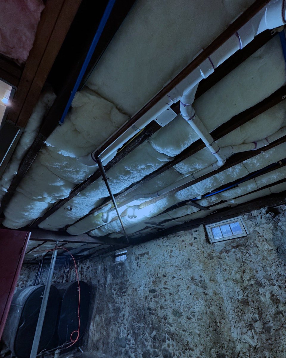 crest_solutions's tweet photo. Insulation in the Basement 🔋📈 https://t.co/Jj0et28nuc