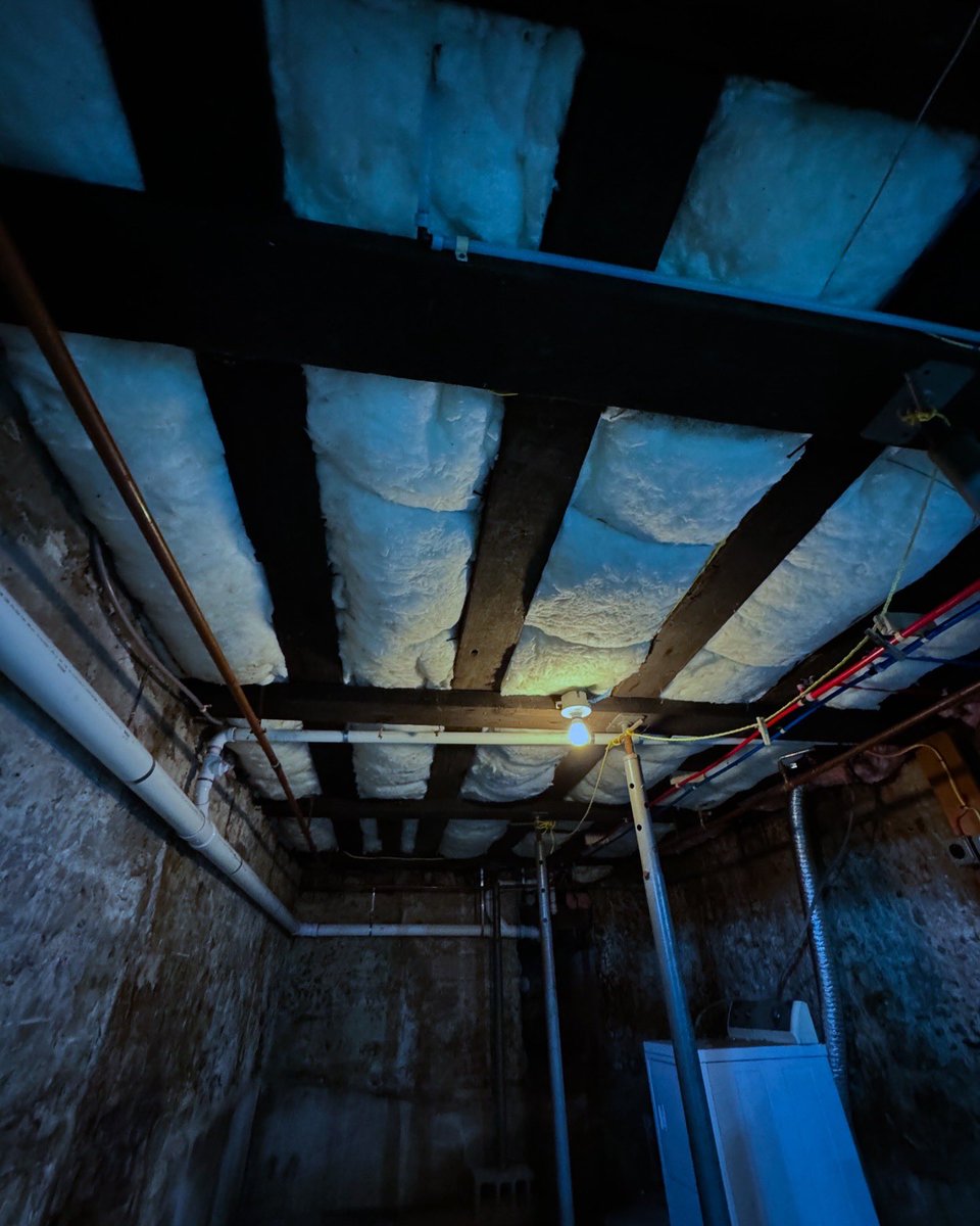 crest_solutions's tweet photo. Insulation in the Basement 🔋📈 https://t.co/Jj0et28nuc