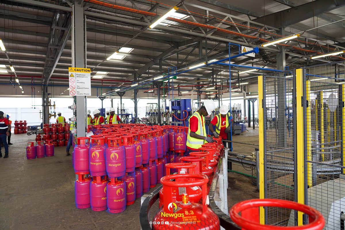 Newgasghana's tweet photo. We crowned our Republic Day with a successful delivery of filled LPG cylinders to our Spintex Ecovault as Newgas continues it's expansion journey, bringing LPG closer to you!
#Newgas #CleanCooking #LPGAwareness https://t.co/0G9BzgJp3S