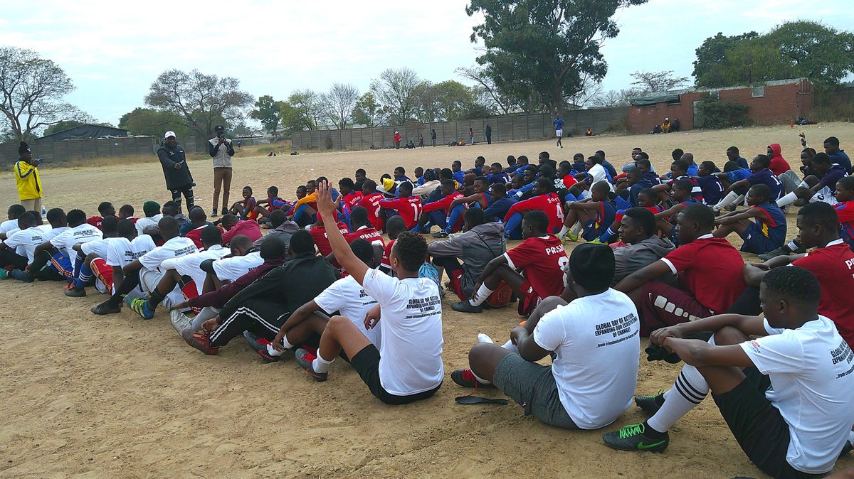 CivilDrug's tweet photo. Commemorating the Global Day of Action: Support Don't Punish Campaign, #ZimbabweCivilLibertiesandDrugNetwork (ZCLDN) reached out to communities of people who use and inject drugs and hosted a football tournament for young people and youths in Glen Norah.@_ARASAcomms @IDPCnet https://t.co/mkf8B5hli5