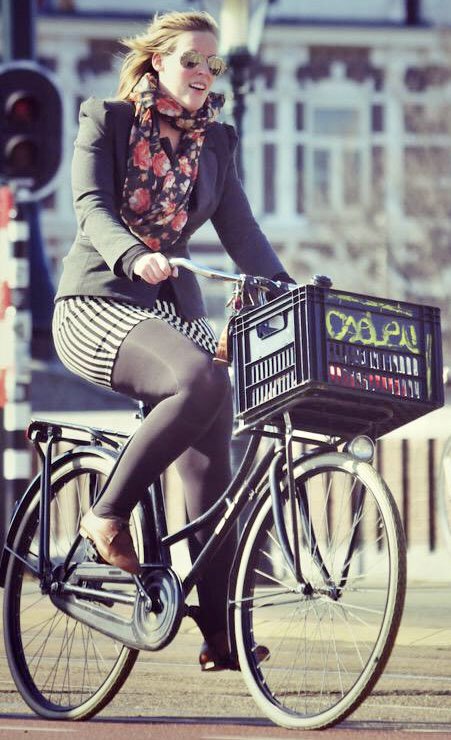 BikeLadies's tweet photo. #cyclechic #bicyclebabes #bicyclefashion #cyclefashion #sexycyclechic #sexylegs https://t.co/AqnWl8tchN