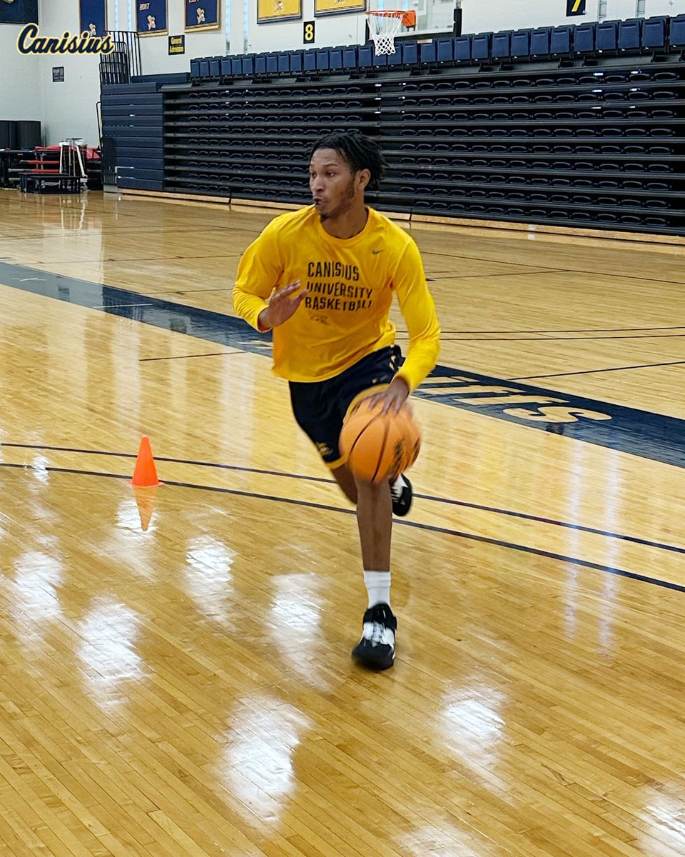 On campus and already putting in the work.

#Griffs | #MAACHoops