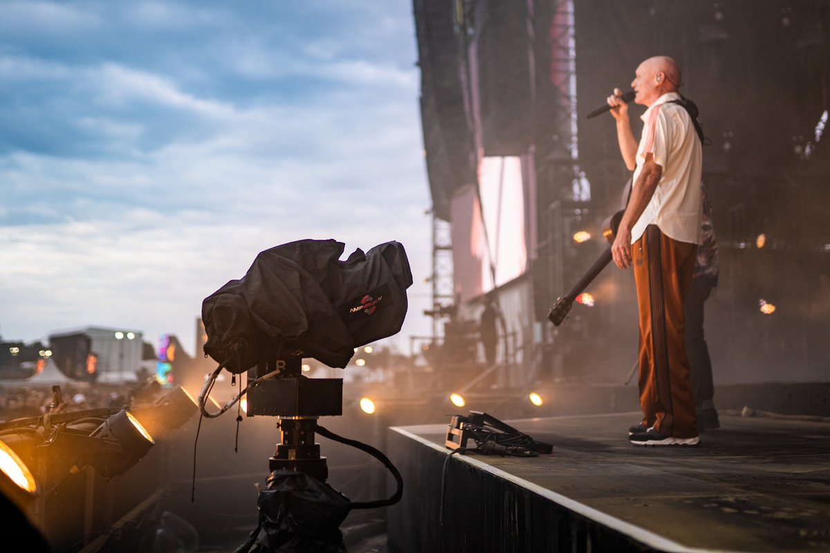 AntoineSautarel's tweet photo. Cette année c’était en express et pas du tout prévu mais c’était encore une fois INCROYABLE ! Merci Solidays 🔥🎉 #AMPVISUALTV #PROTIS https://t.co/8S6Az4hdV4