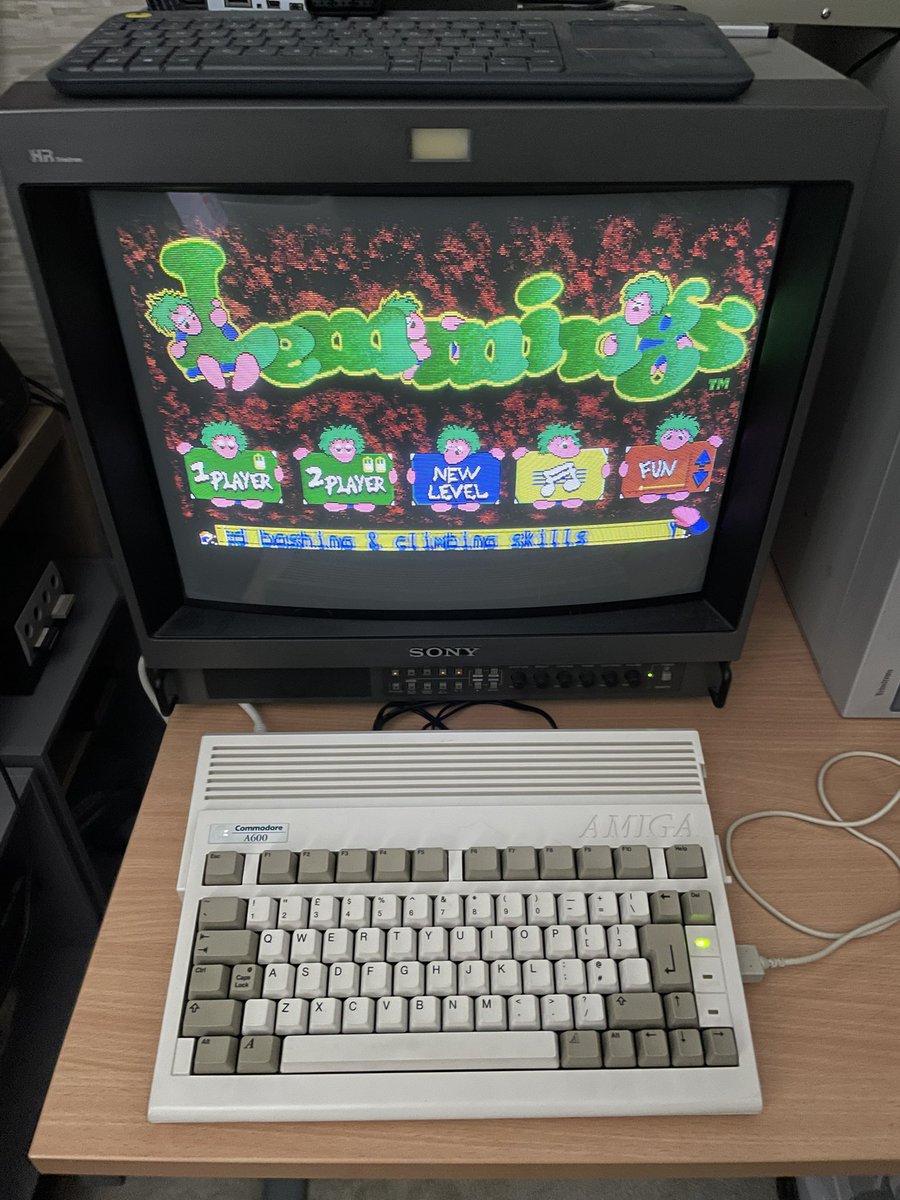 NineInchNeil's tweet image. I sold my Amiga A500 in 1990. Just got an A600. An itch I’ve wanted to scratch for a while now. #amiga