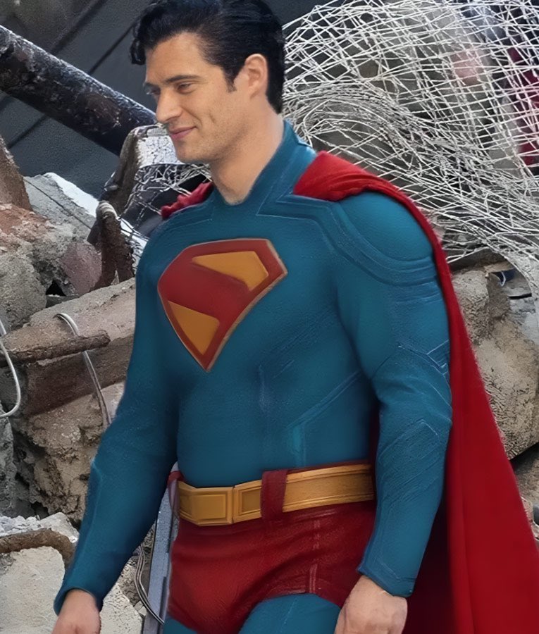 HolyBatCast's tweet image. [NEW EPISODE] On Holy BatCast #445, we discuss all kids of DC news including #BatmanCapedCrusader, #ThePenguin, #Superman, and more. It’s in your feeds now. Have an awesome week! #Batman 

bit.ly/3XGfspA