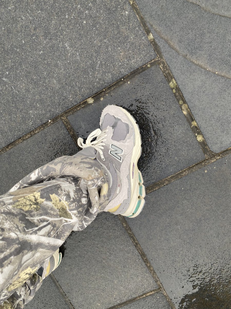colby_rolfe's tweet photo. Hot take…. These are my favorite new balance of all time. New Balance 2002r “Protection Pack”. 

#newbalance #protectionpack #2002r #nb #cozyvibe #kotd #yoursneakersaredope https://t.co/wo9Y8OU2hR