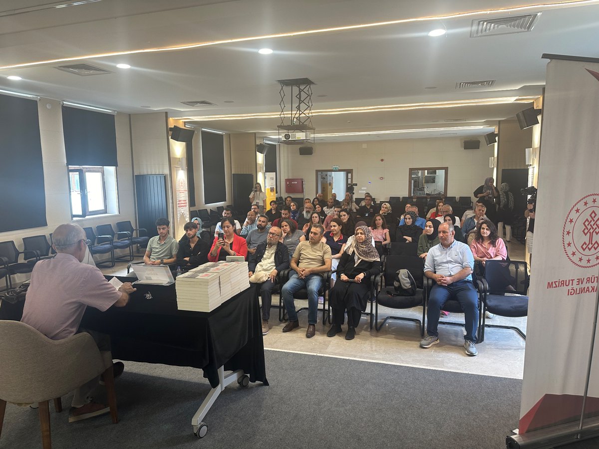 Van İl Halk Kütüphanesi tweet media