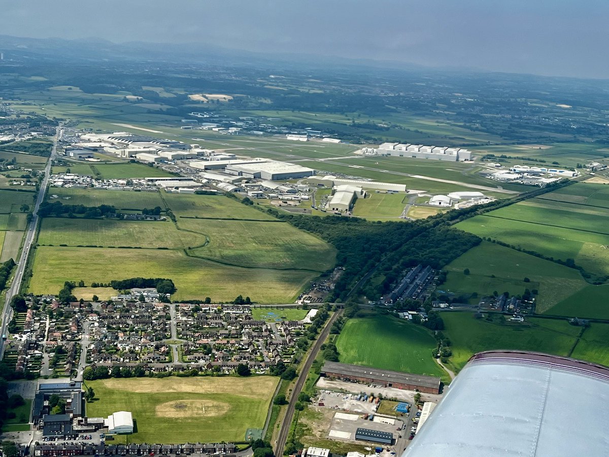 AviateAddict's tweet image. Happy #FlightDeckMonday everyone.
#pilotsoftwitter #pilotlife