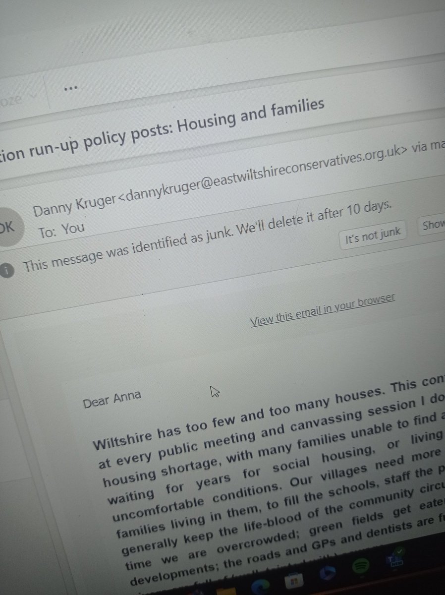 AnnaBrindle3's tweet photo. My junk mail is correctly identifying where to put Danny Kruger emails. https://t.co/dGVAcyFiDg
