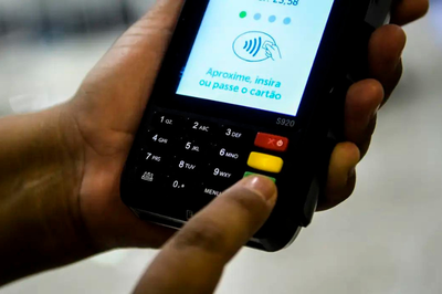 MPF_PGR's tweet photo. MPF no Cade vai apurar restrições a pagamentos feitos com cartão de crédito via maquininhas e apps

Saiba mais: https://t.co/Z7NIgFgtSg https://t.co/szoS31k8jg